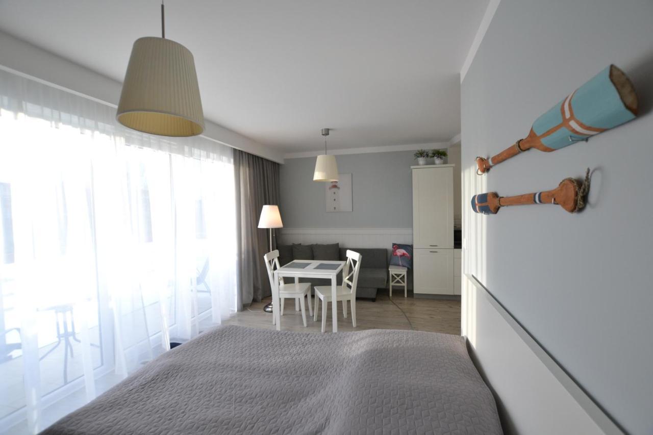 Darlowko Apartament Morski Екстериор снимка