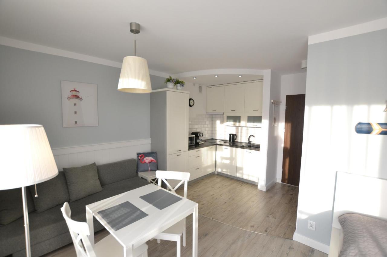 Darlowko Apartament Morski Екстериор снимка
